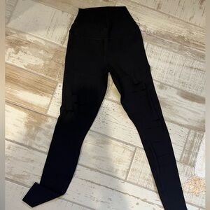 Alo slashed black leggings xxs